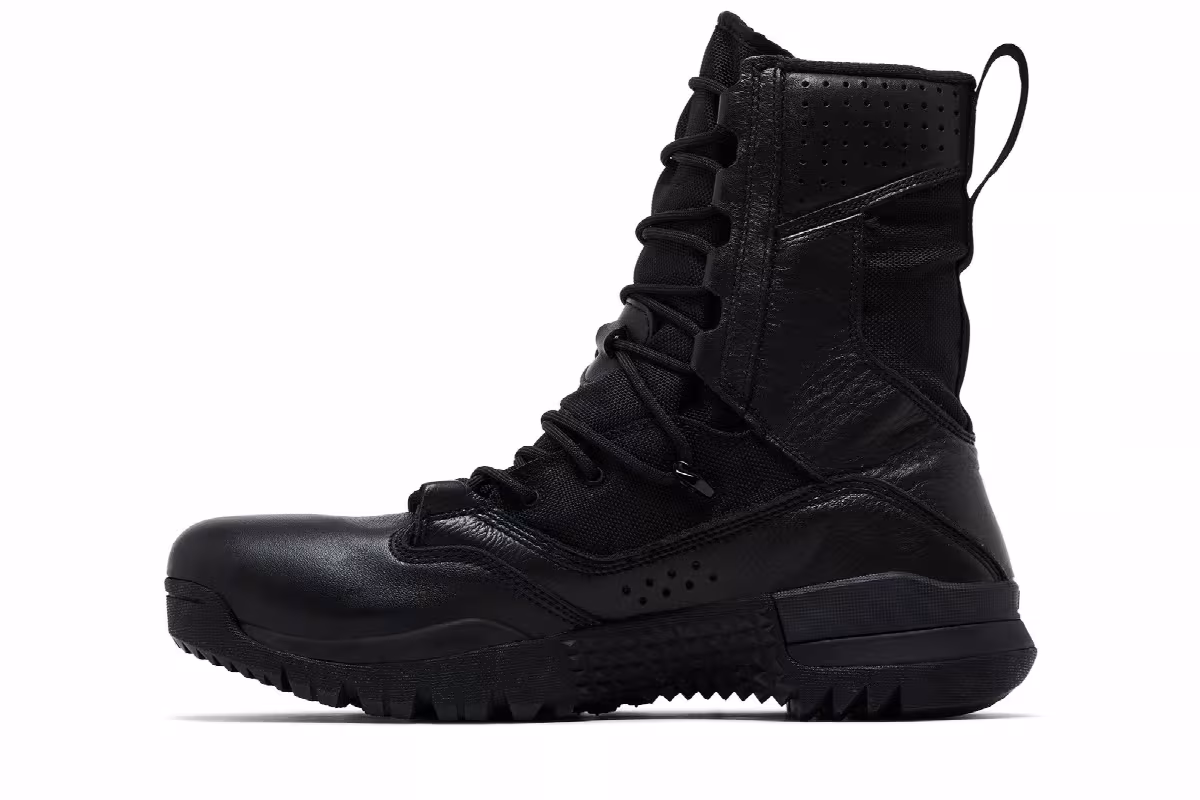 Nike 8 Inch Special Field Boot Black, view 4