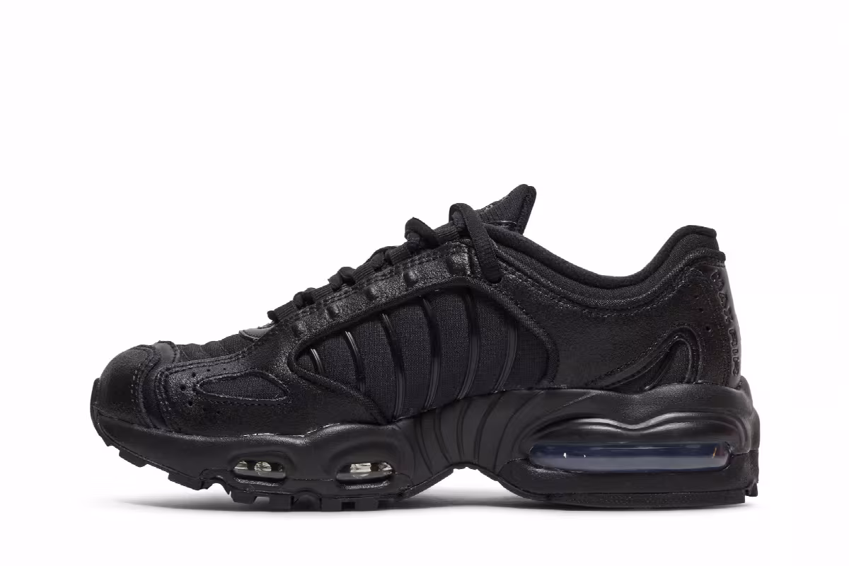 Nike Air Max Tailwind 4 GS Triple Black, view 4