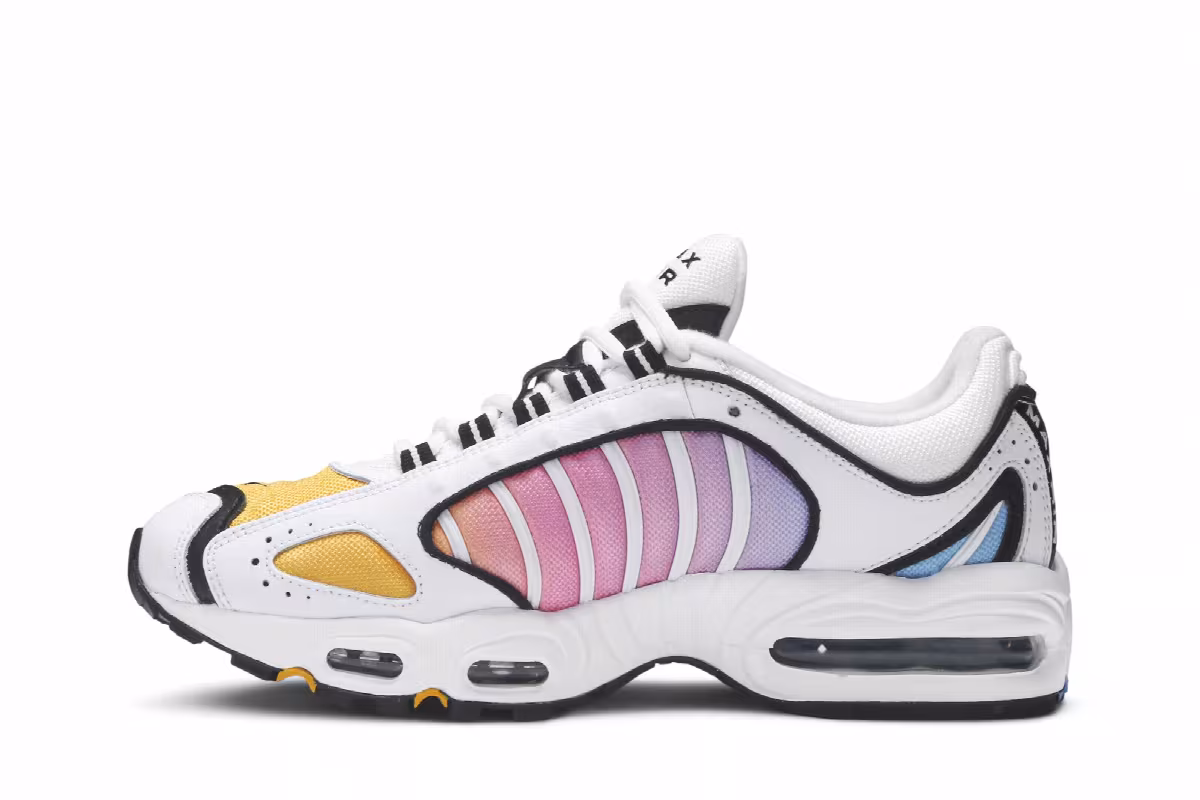 Nike Women's Air Max Tailwind 4 Summer Gradient, view 4