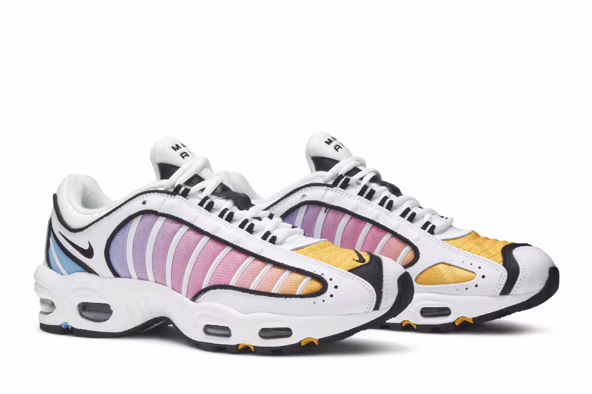 Nike Women's Air Max Tailwind 4 Summer Gradient, view 9