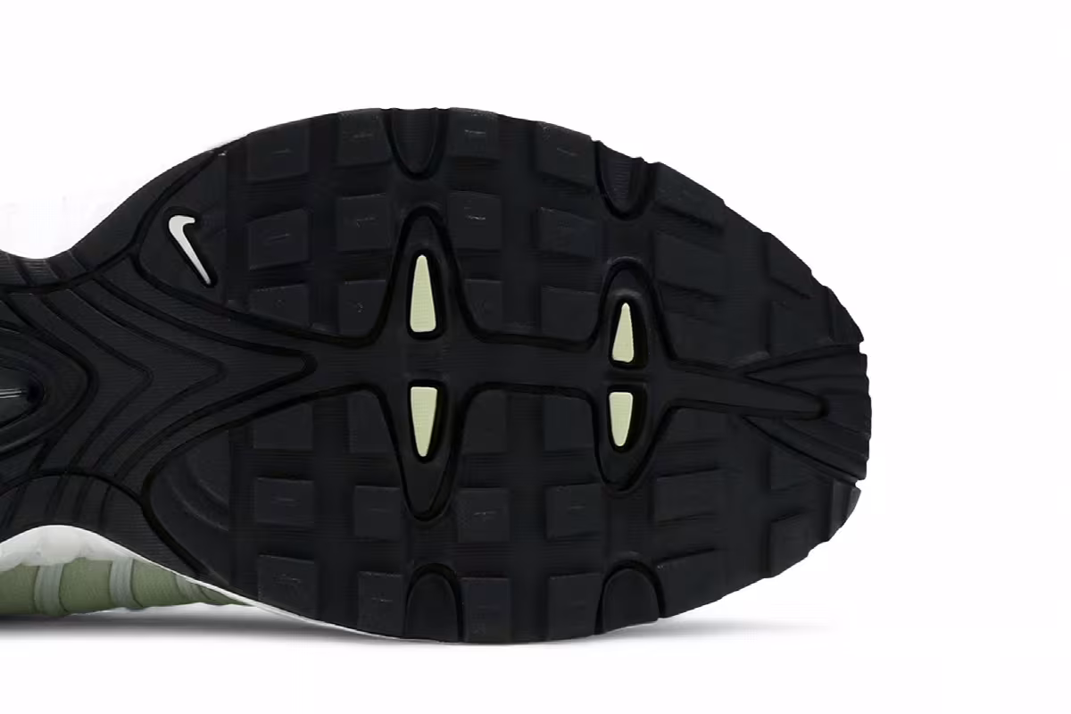 Nike Women's Air Max Tailwind 4 Pistachio Frost, view 6