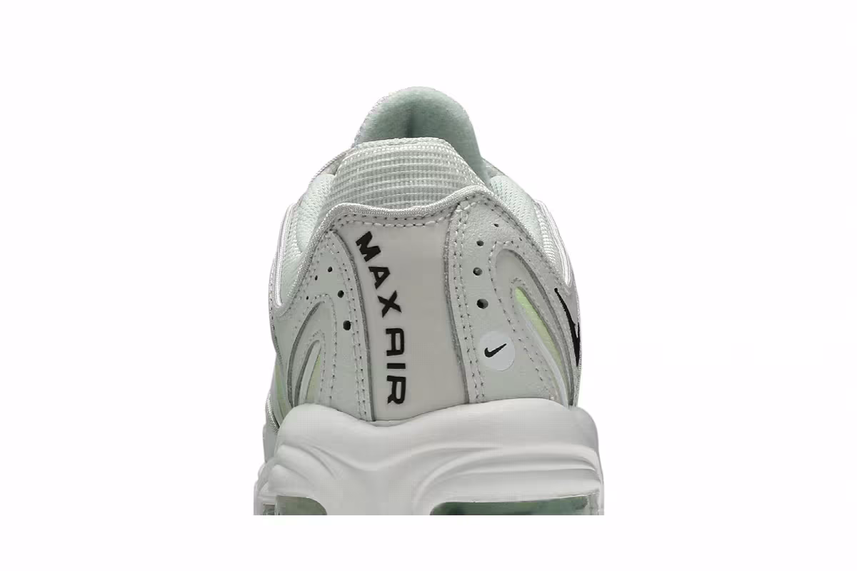 Nike Women's Air Max Tailwind 4 Pistachio Frost, view 8