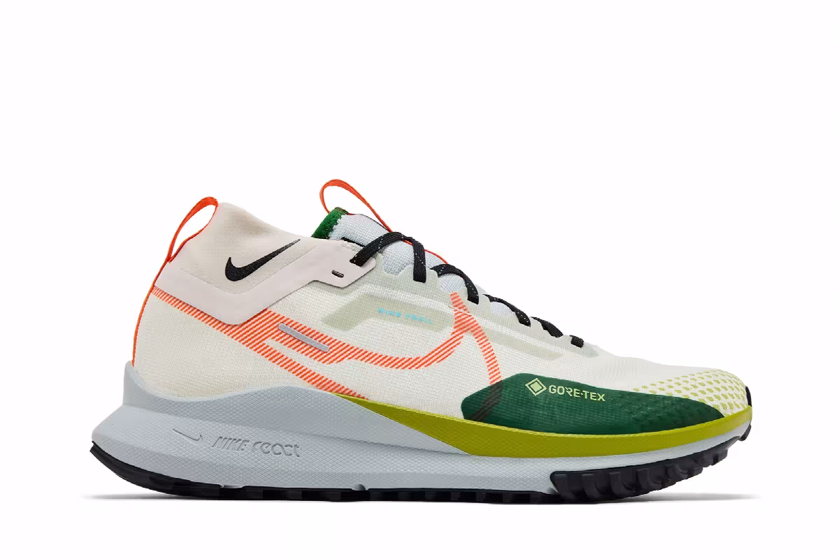 Nike React Pegasus Trail 4 GORE-TEX Coconut Milk Cactus Green, view 2