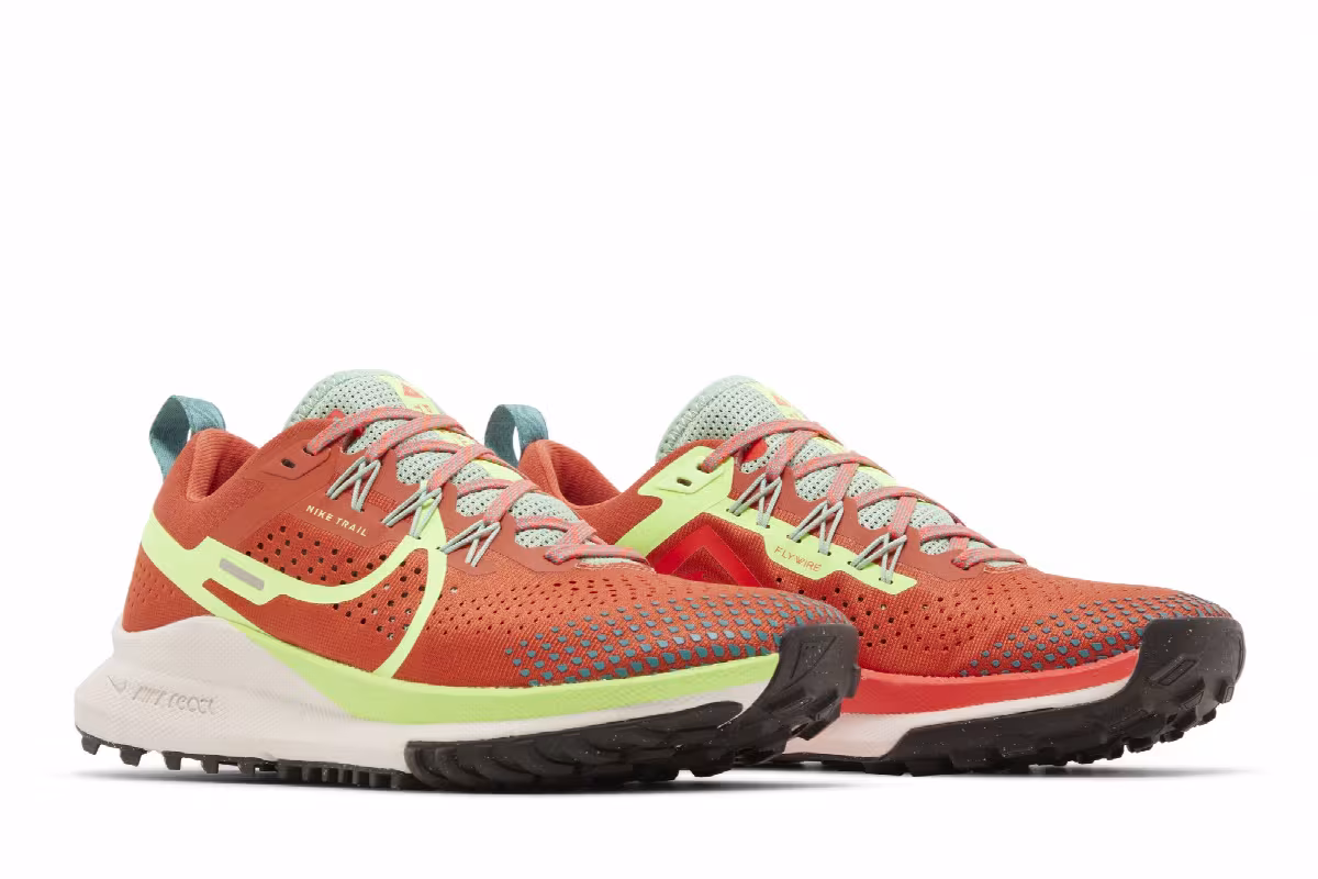Nike Women's React Pegasus Trail 4 Mantra Orange Ghost Green, view 9
