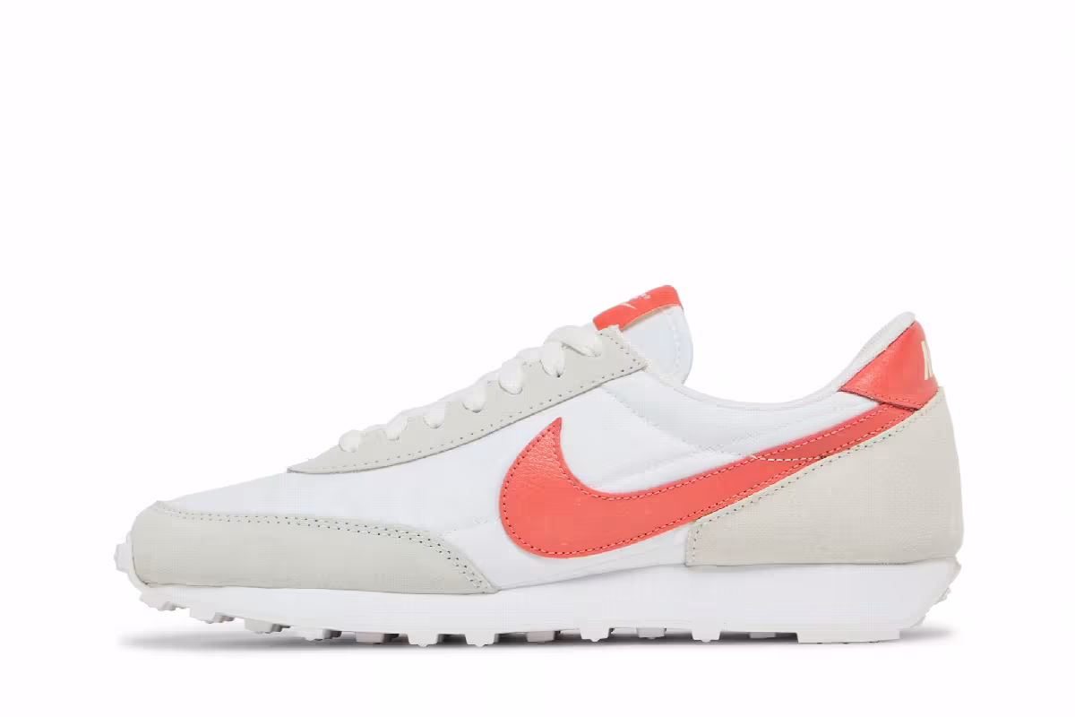 Nike Women's Daybreak White Magic Ember, view 4