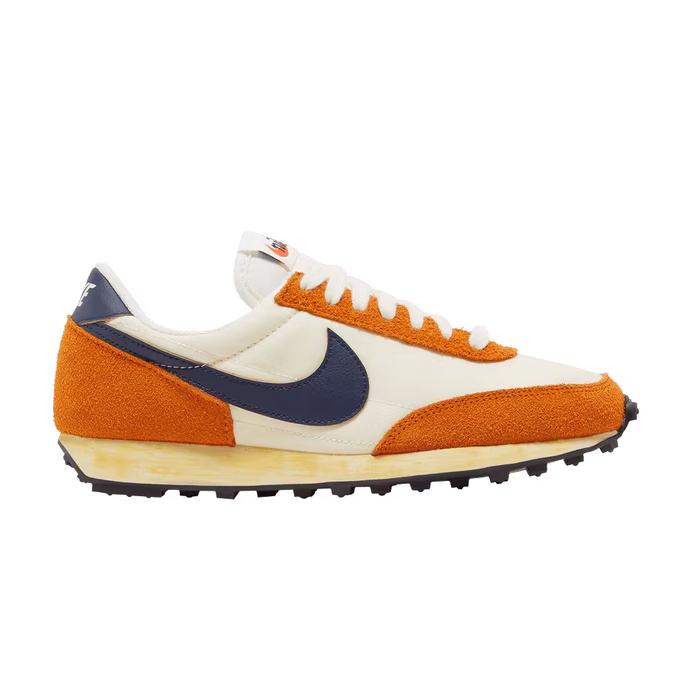 Nike Women's Daybreak SE Coconut Milk Midnight Orange