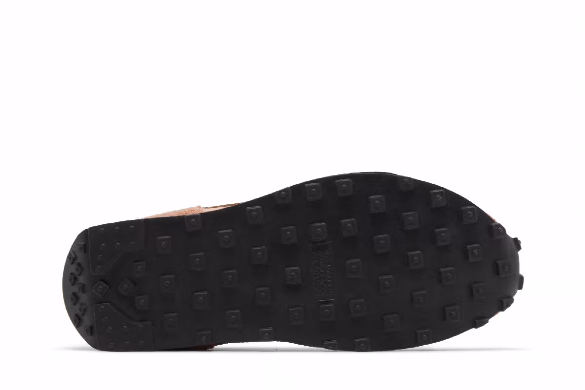 Nike Women's Daybreak SE Light Madder Root, view 5