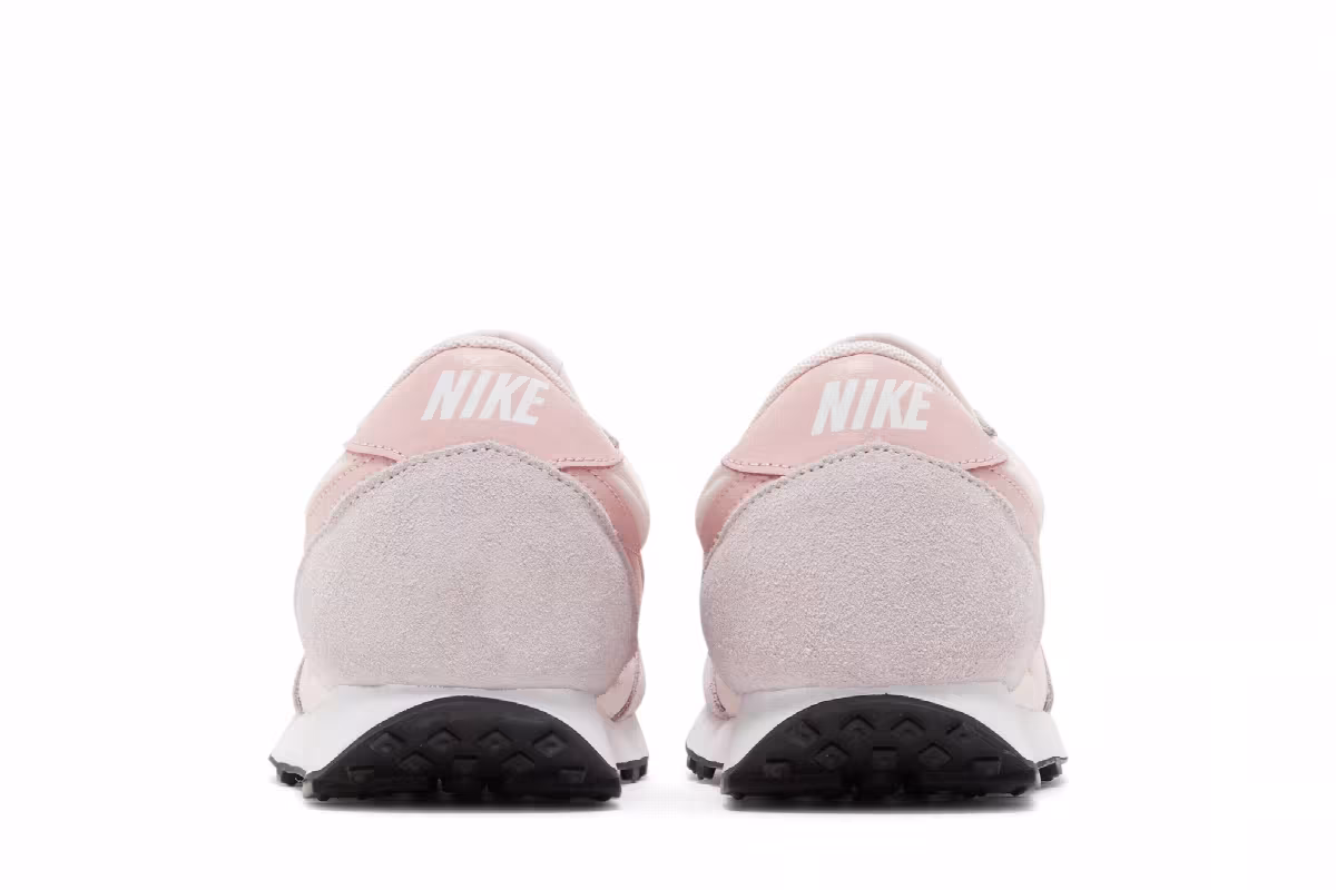 Nike Women's Daybreak Light Soft Pink, view 7