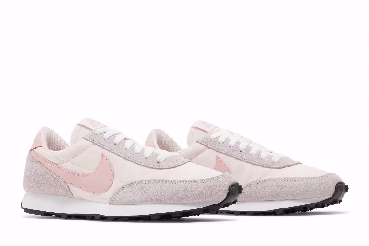 Nike Women's Daybreak Light Soft Pink, view 9