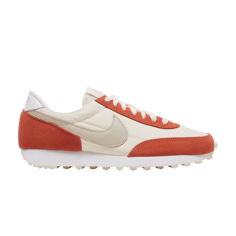 Nike Women's Daybreak Pale Ivory Desert Sand