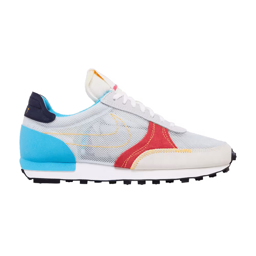 Nike Women's Daybreak Type Football Grey Chlorine Blue