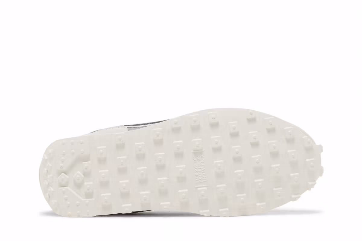 Nike Women's Daybreak SE Light Smoke Grey, view 5