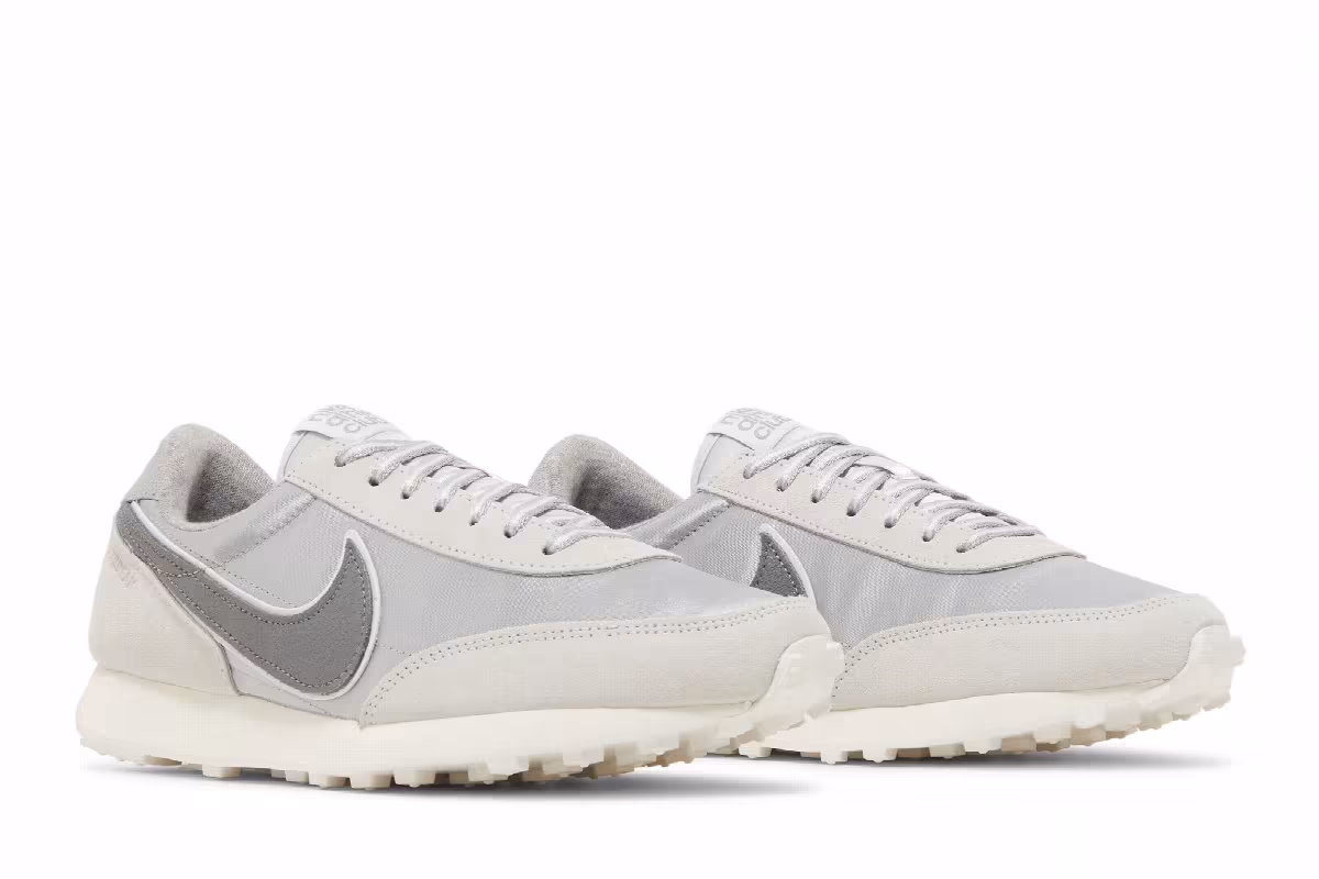 Nike Women's Daybreak SE Light Smoke Grey, view 9