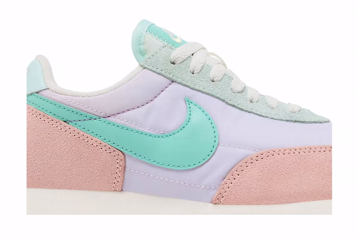 Nike Women's Daybreak Pastel, view 3