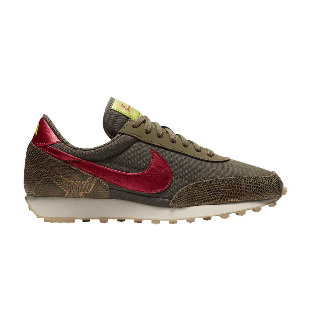 Nike Women's Daybreak Snakeskin