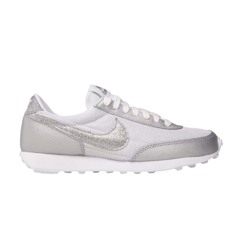 Nike Women's Daybreak Metallic Silver
