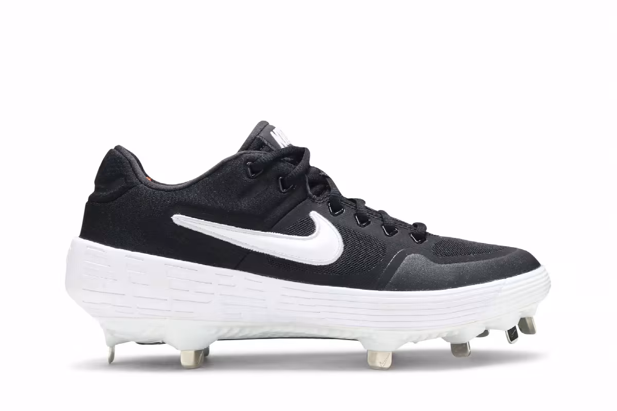 Nike Alpha Huarache Elite 2 Low Black White, view 2