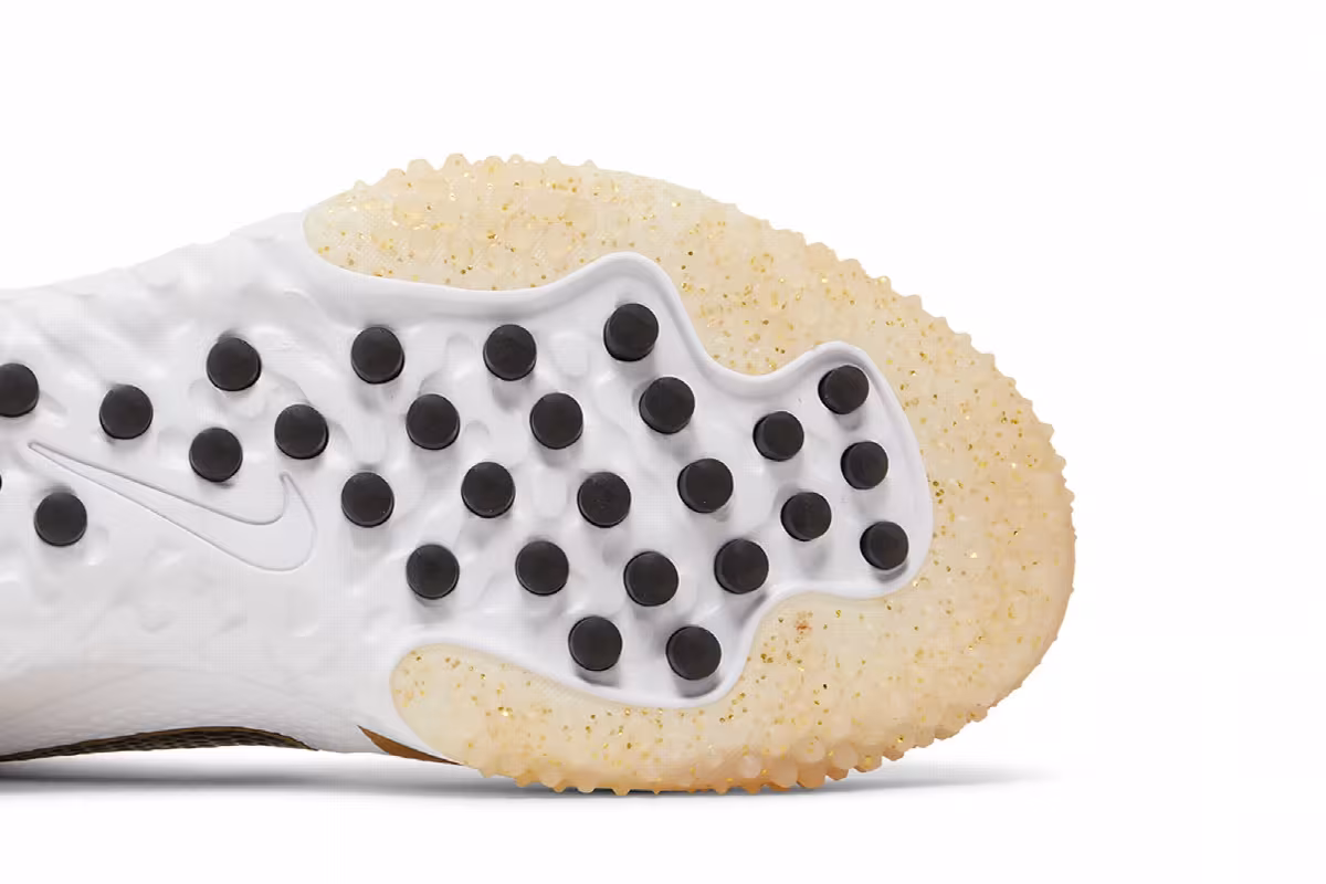 Nike Alpha Huarache Elite 3 Turf White Metallic Gold, view 6