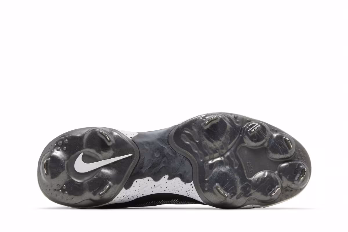 Nike Alpha Huarache Elite 3 Low Black White, view 5