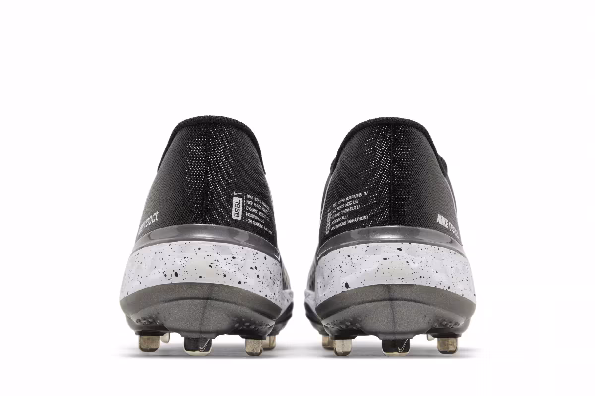 Nike Alpha Huarache Elite 3 Low Black White, view 7