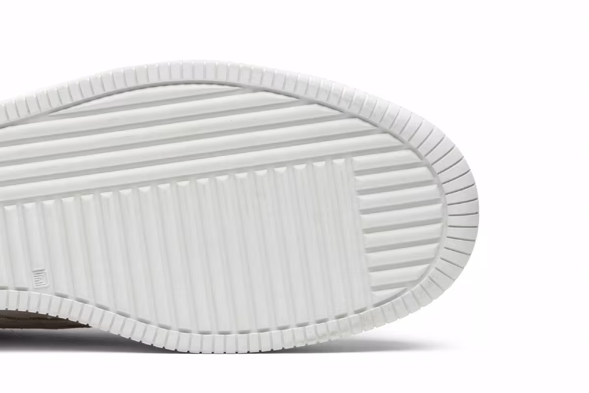 Ronnie Fieg x Bapesta Low Sand, view 6