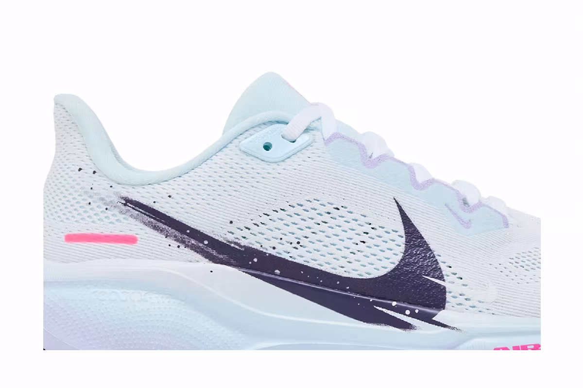 Nike Women's Air Zoom Pegasus 41 White Multi Colour Glacier Blue, view 3