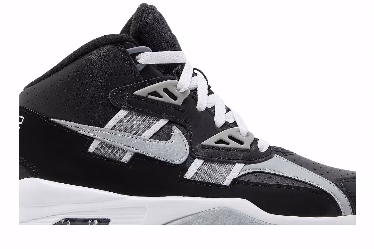 Nike Air Trainer SC High GS Raiders, view 3