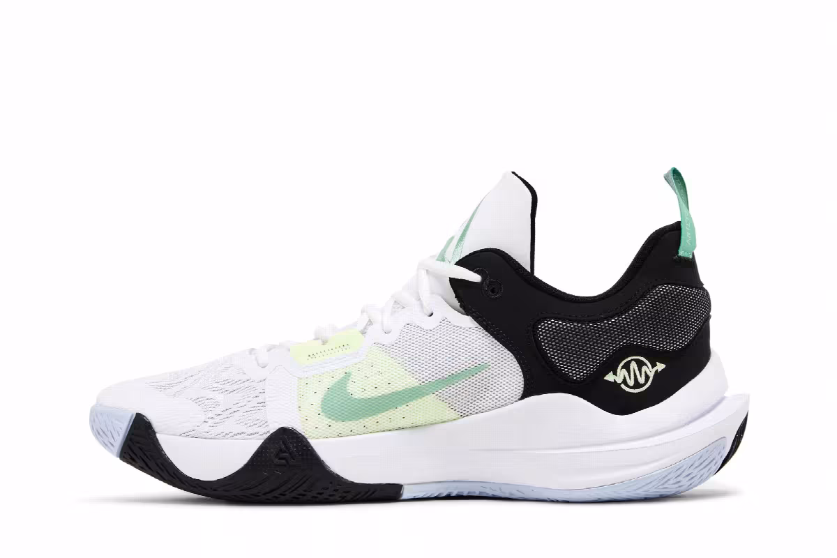 Nike Giannis Immortality 2 White Black Volt, view 4
