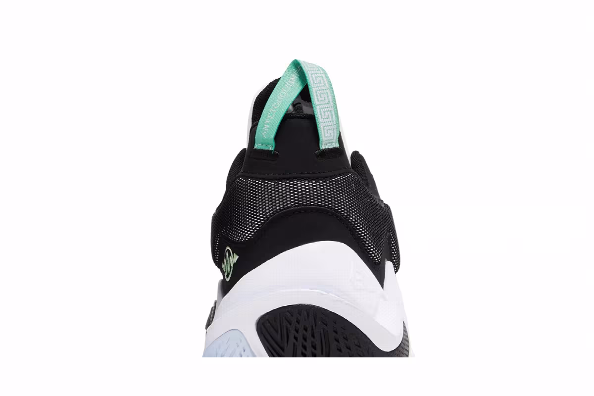 Nike Giannis Immortality 2 White Black Volt, view 8