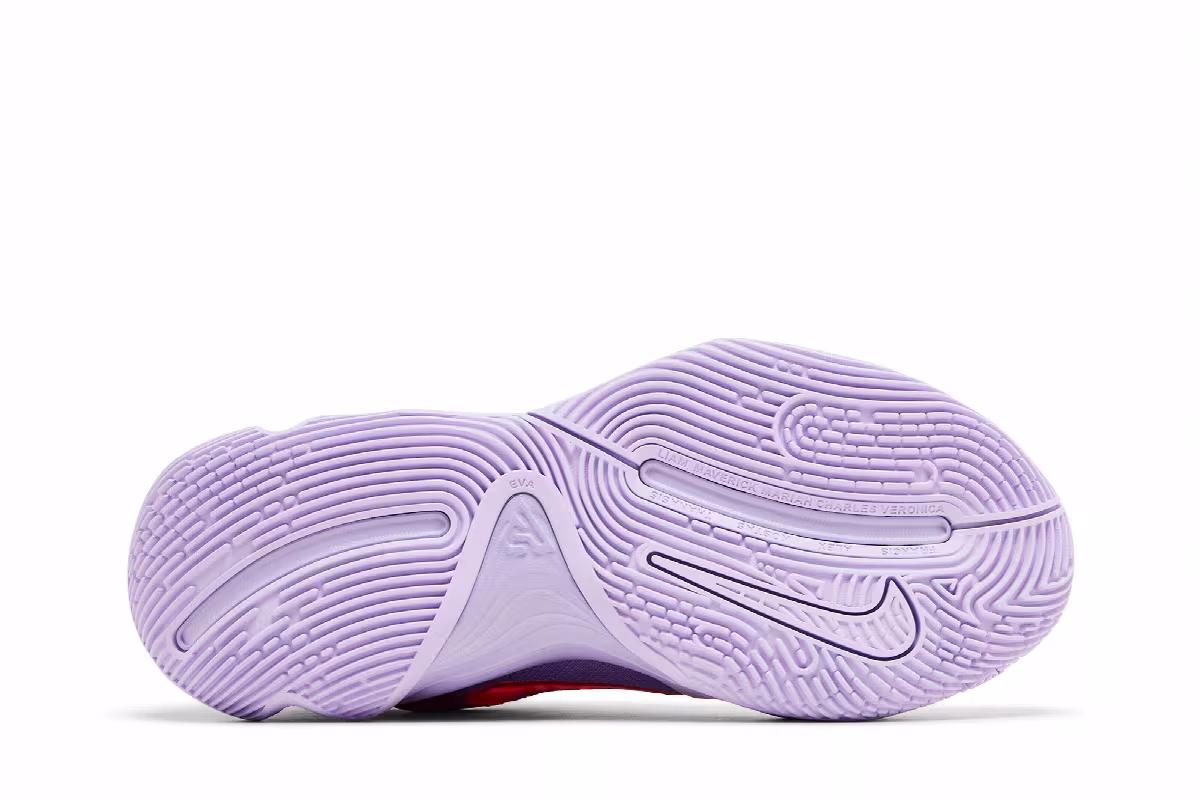 Nike Giannis Immortality 4 Black Raspberry, view 5