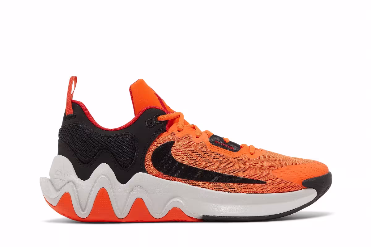 Nike Giannis Immortality 2 Safety Orange Black, view 2