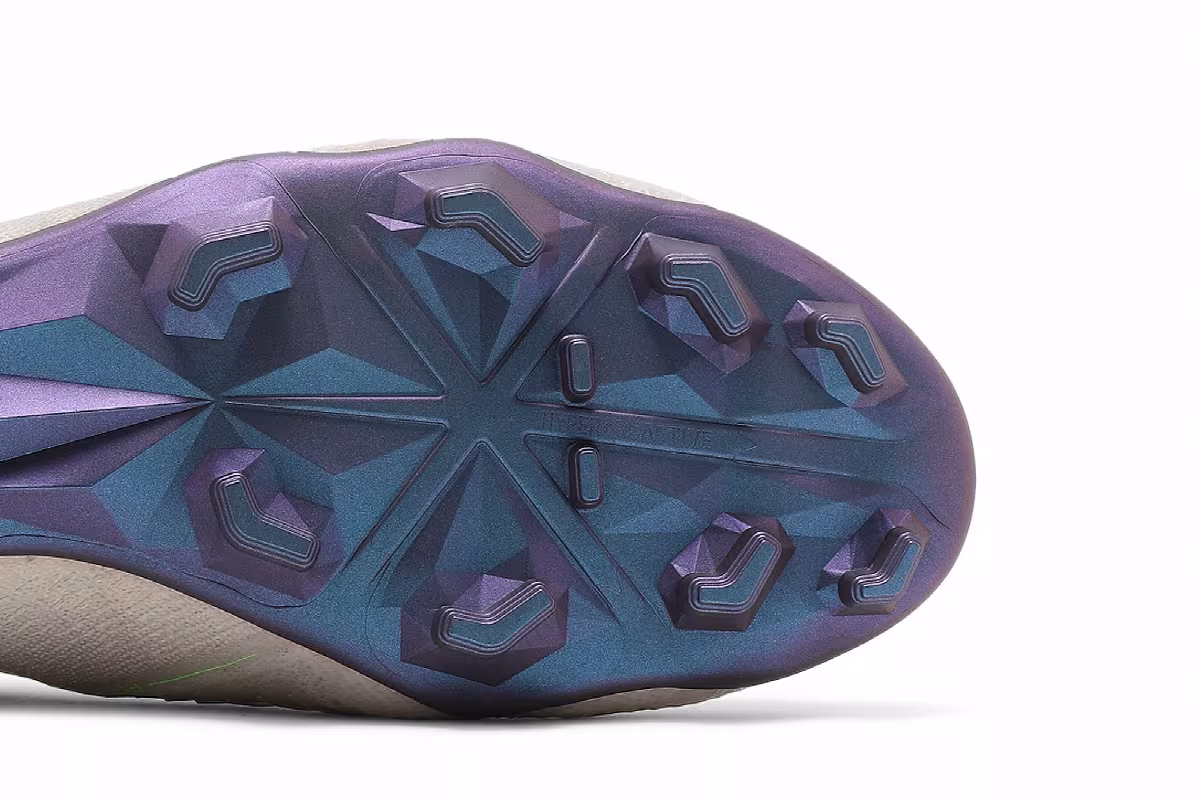 Nike Phantom Venom Elite FG Desert Sand Psychic Purple, view 6