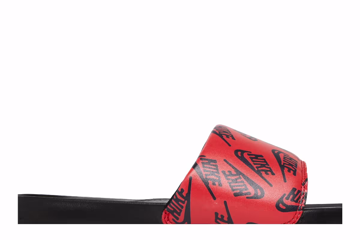 Nike Victori One Slide Repeat Logo - Black University Red, view 3