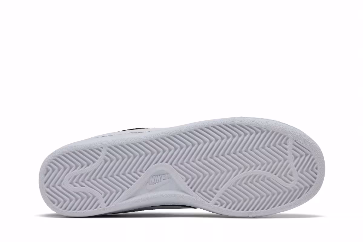 Nike Women's Court Royale Black White, view 5
