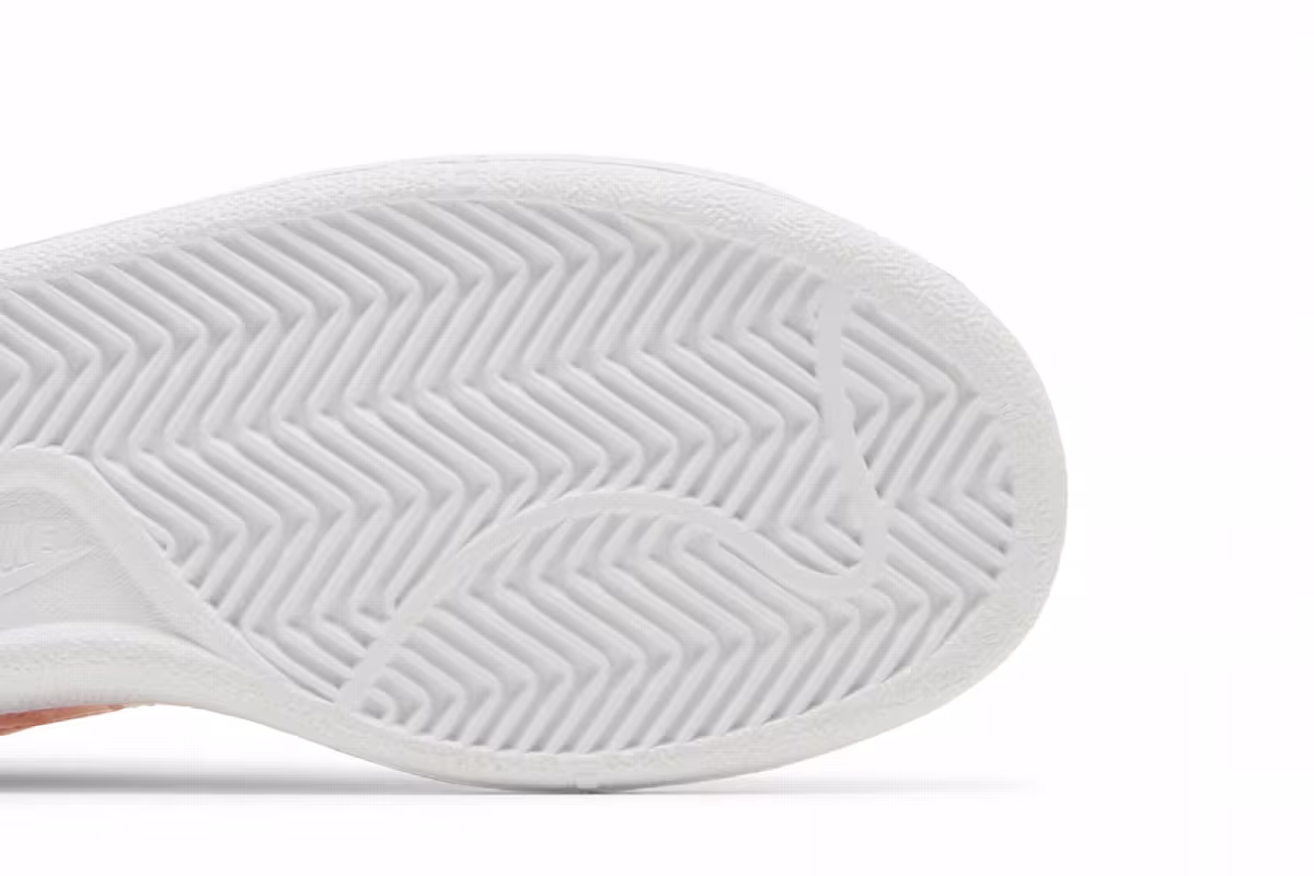 Nike Women's Court Royale Washed Coral, view 6