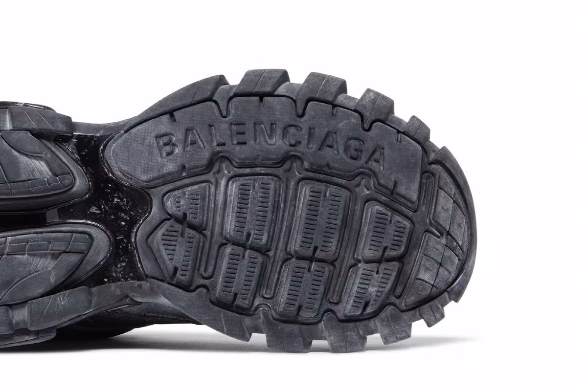 Balenciaga Track.3 Sneaker Black, view 6