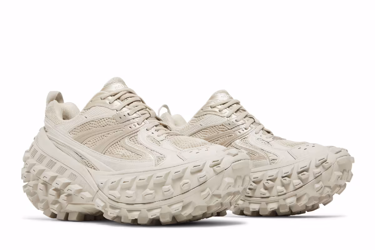 Balenciaga Defender Sneaker Beige, view 9