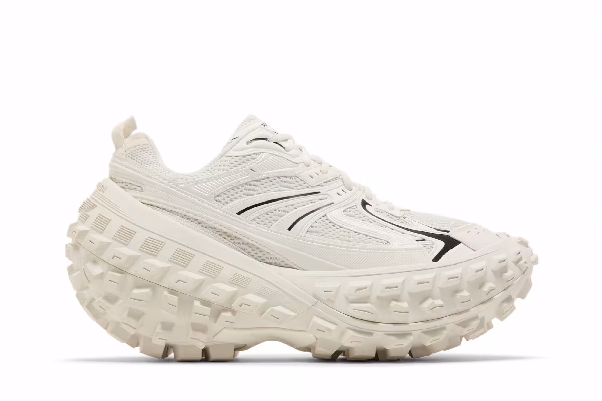 Balenciaga Defender Sneaker Light Beige, view 2