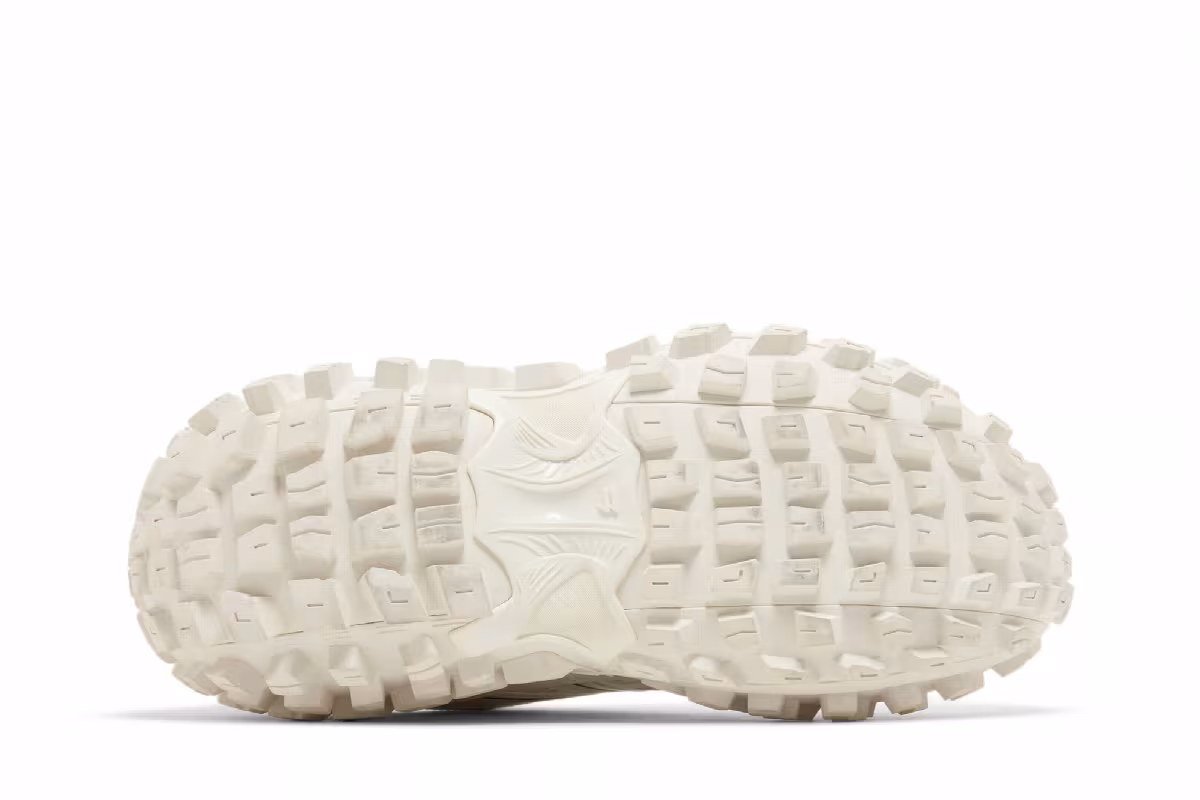 Balenciaga Defender Sneaker Light Beige, view 5