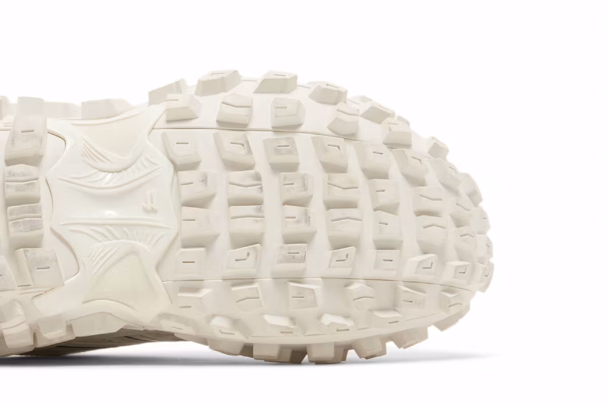 Balenciaga Defender Sneaker Light Beige, view 6