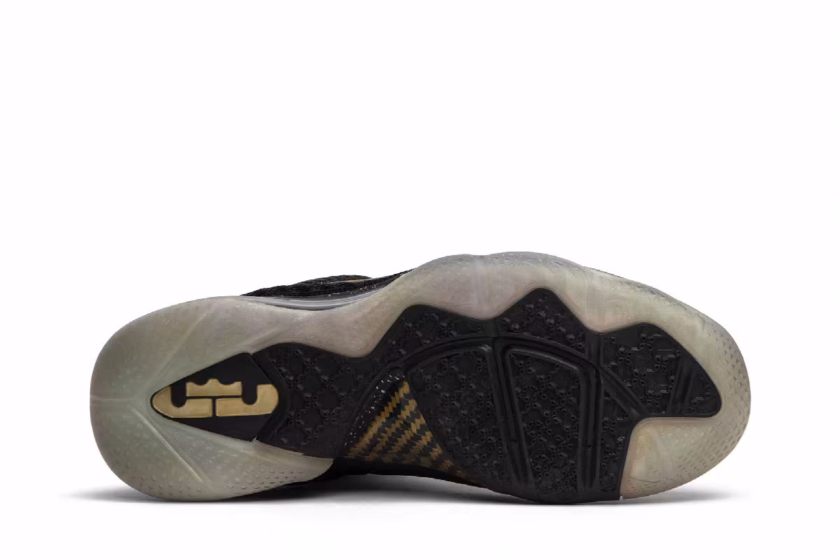 Nike LeBron 9 Watch The Throne, view 5