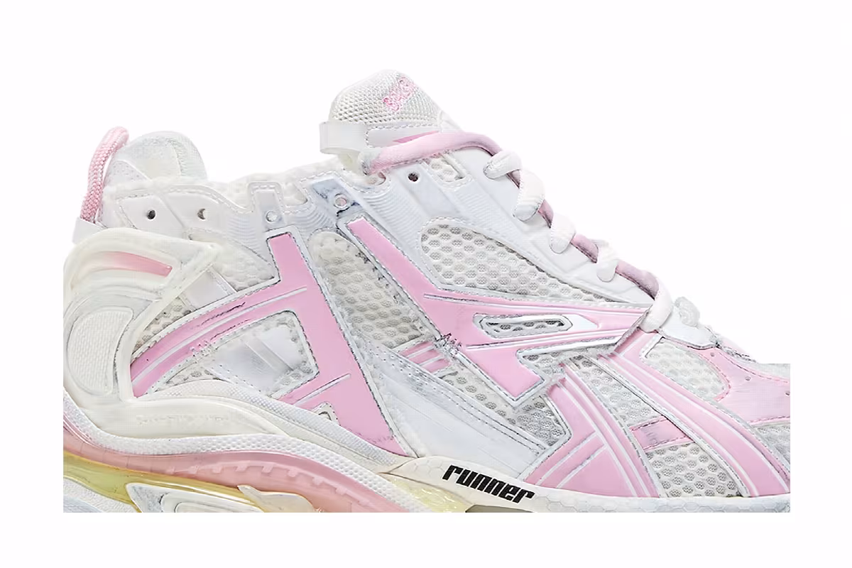 Balenciaga Runner Sneaker Pink, view 3