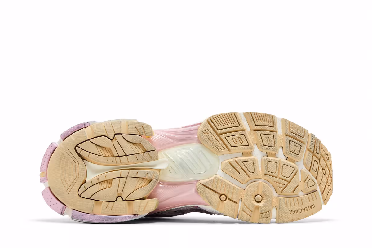 Balenciaga Runner Sneaker Pink, view 5