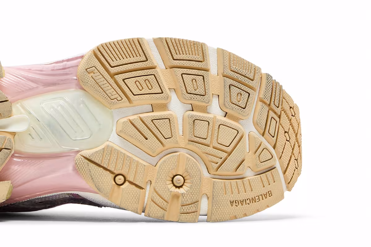 Balenciaga Runner Sneaker Pink, view 6