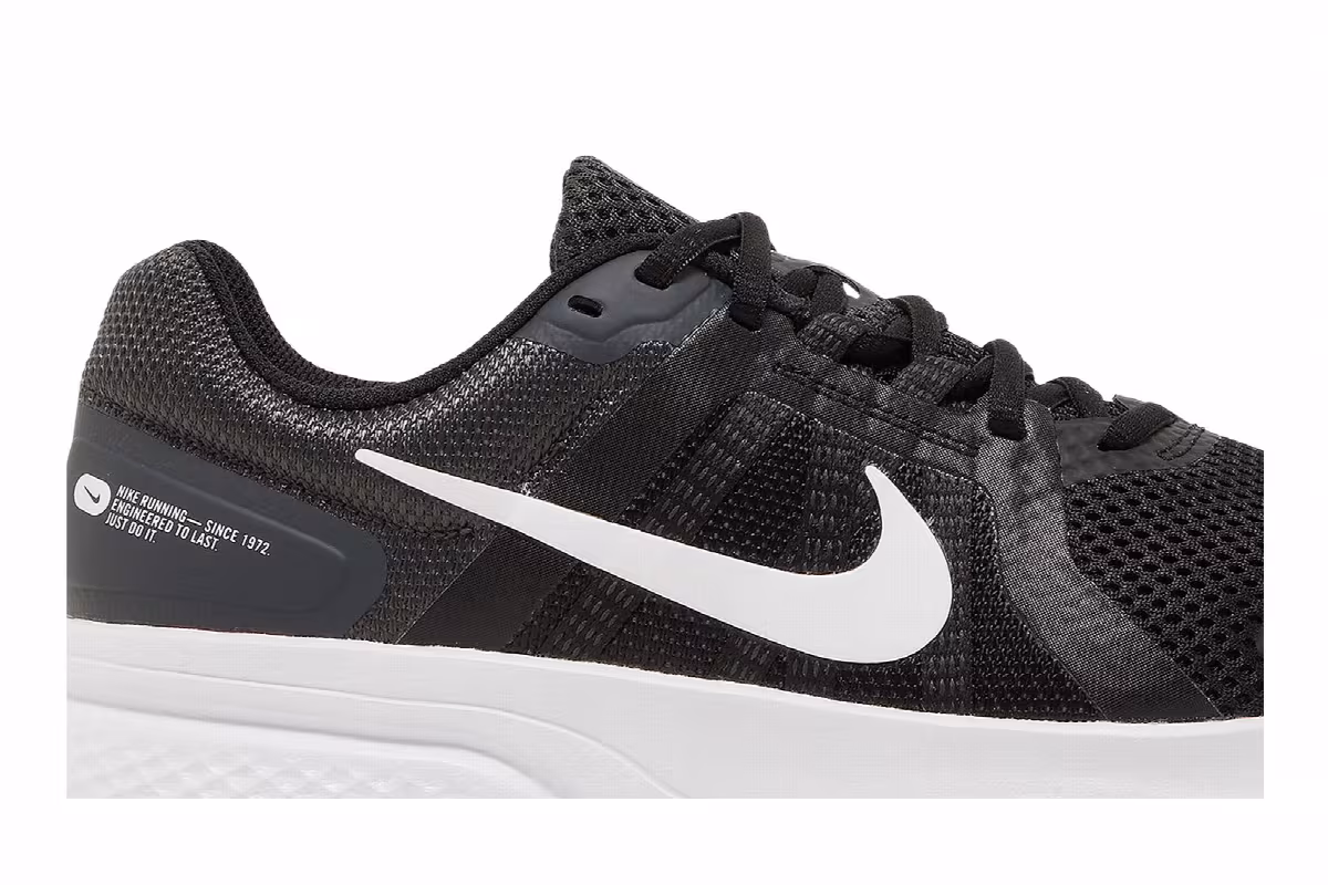Nike Women's Run Swift 2 Black White, view 3