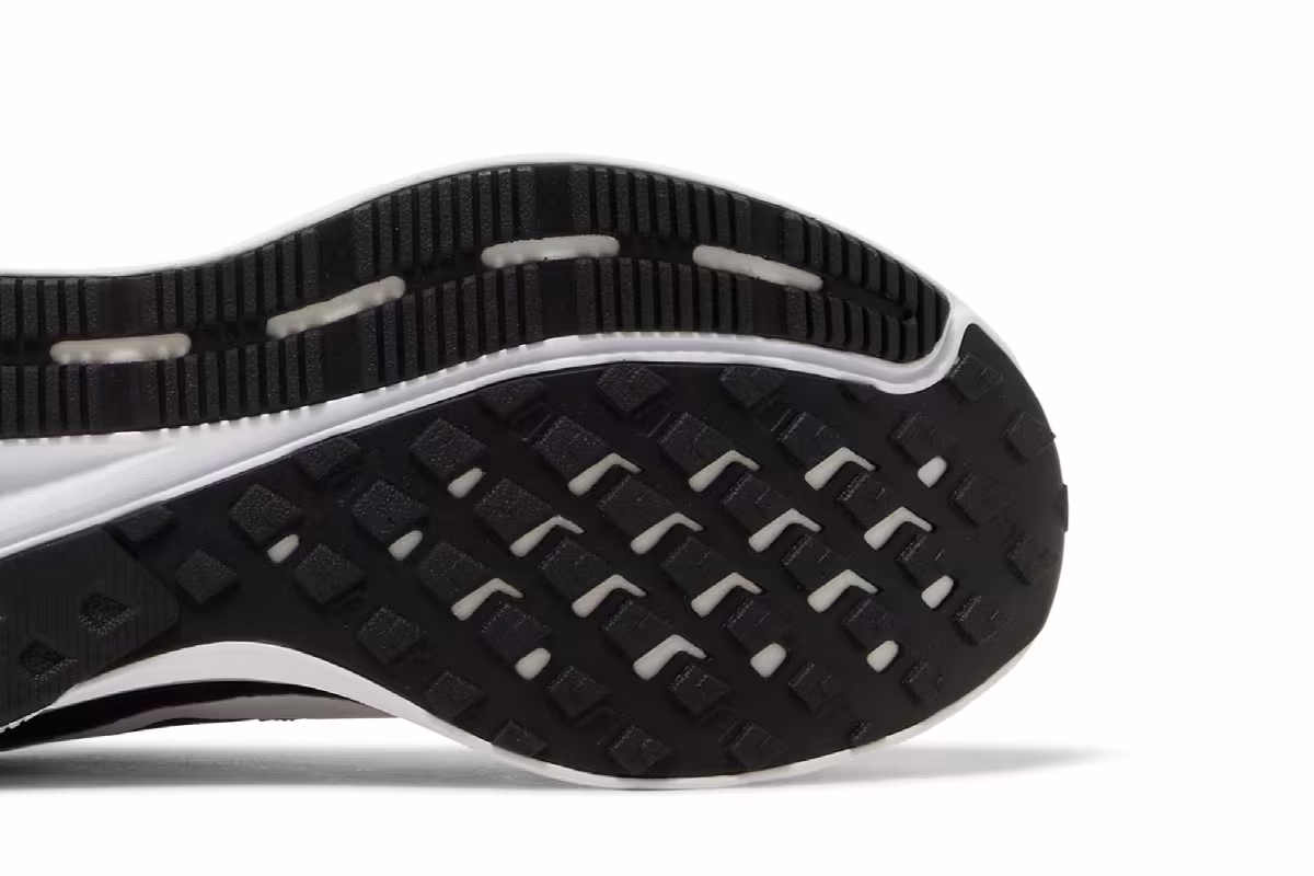 Nike Run Swift 2 Black White, view 6