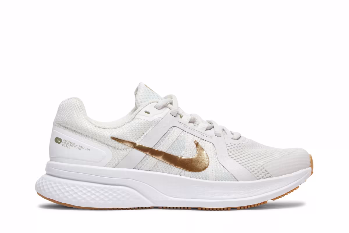 Nike Women's Run Swift 2 Platinum Metallic Gold, view 2