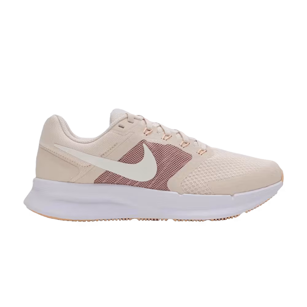 Nike Women's Run Swift 3 Beige Pink