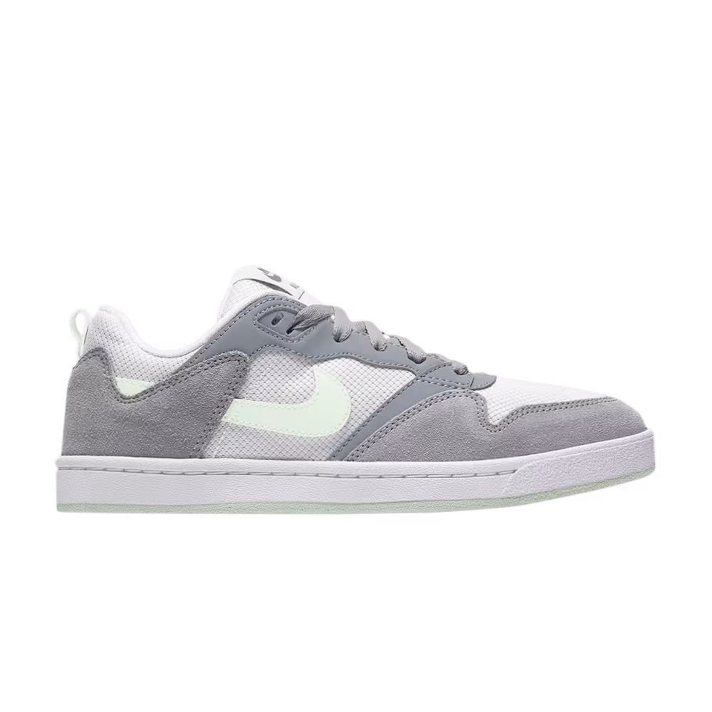 Nike Women's Alleyoop SB
