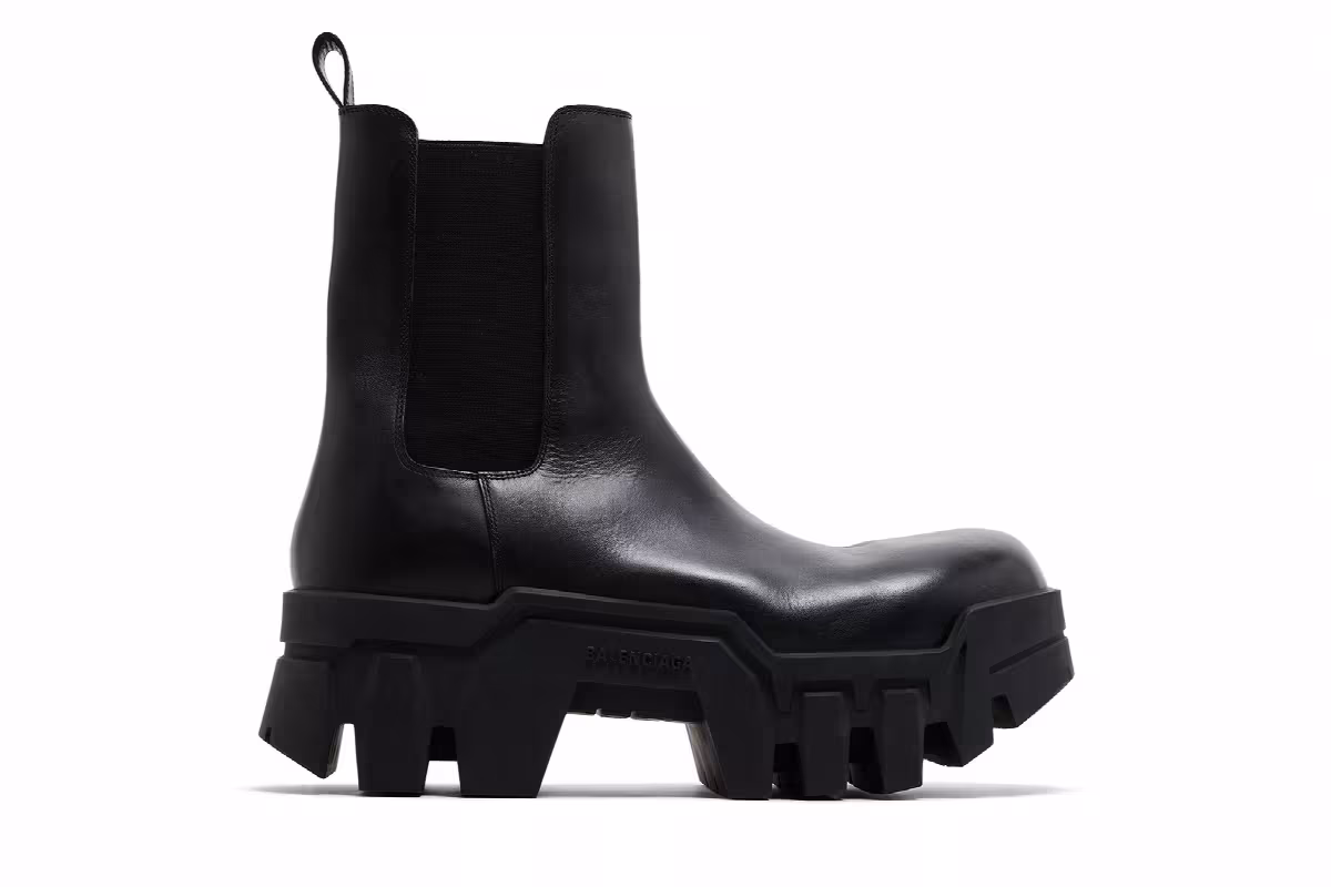Balenciaga Bulldozer Chelsea Boot Black, view 2